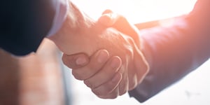 handshake_iStock-832108910_2000x1000px